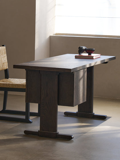 A00016 A00016 Desk — view 03