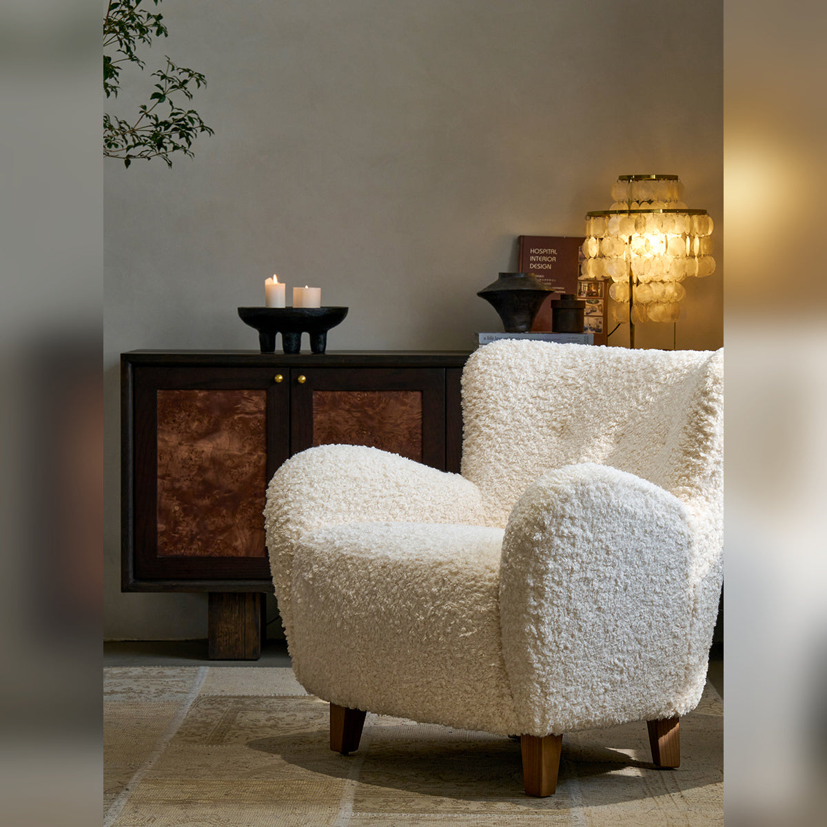 A00033 A00033 Lounge Chair — view 01