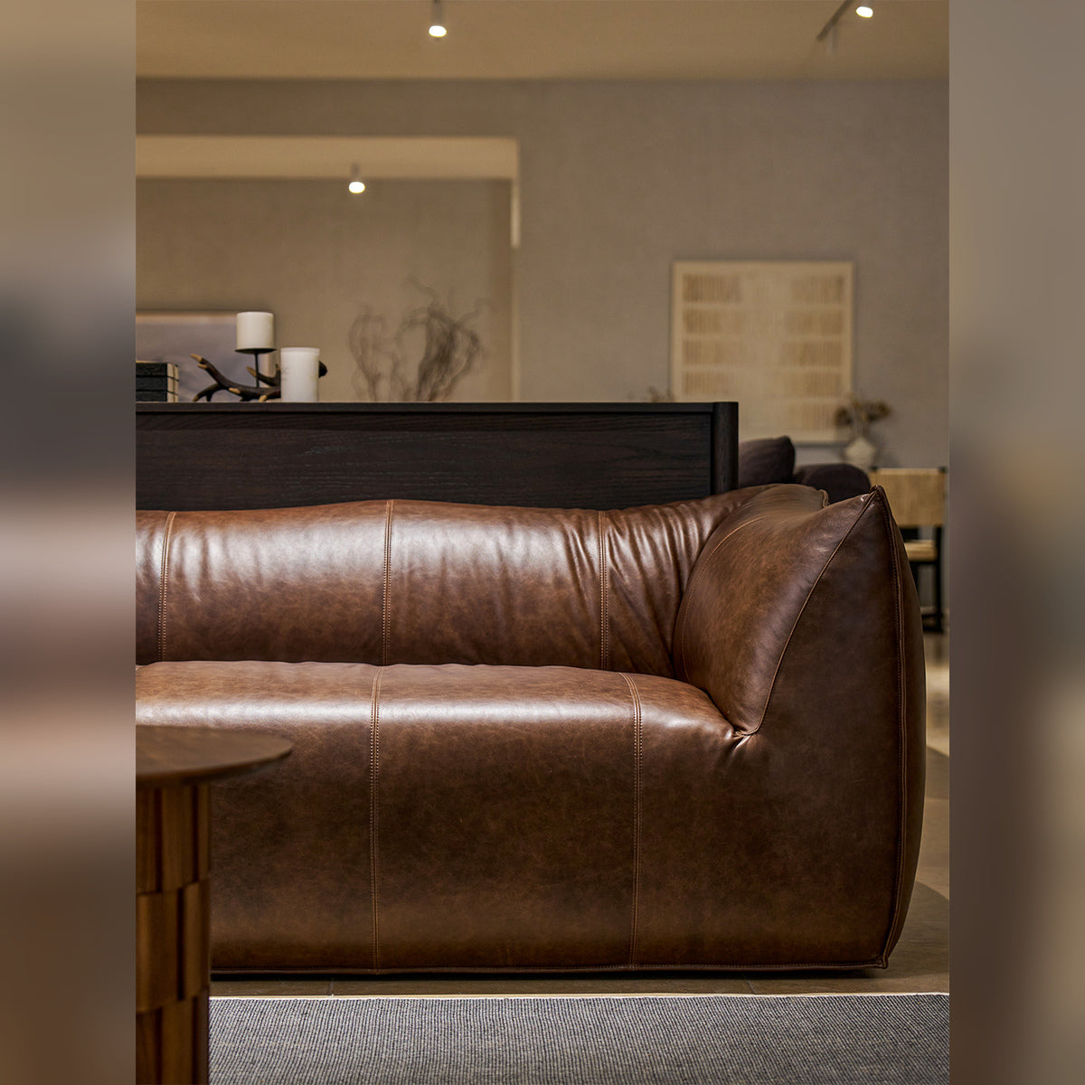 A00026 A00026 Sofa — view 01