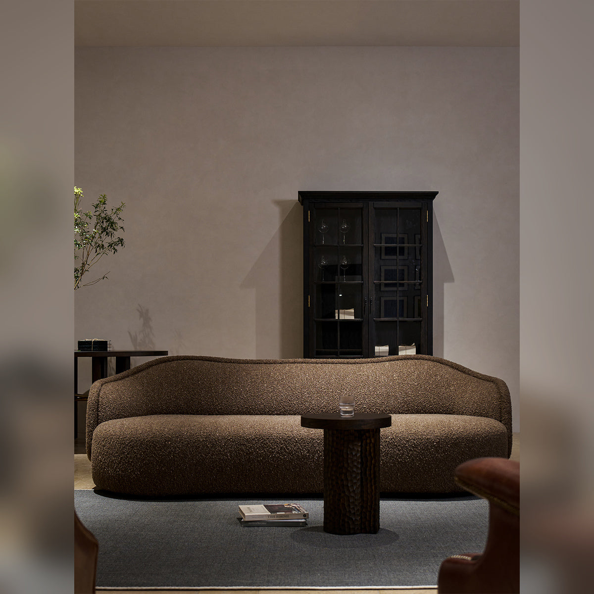 A00031 A00031 Sofa — view 01