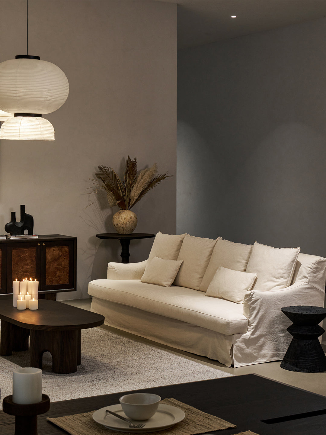 One silhouette. Your dimensions, comfort and finish.