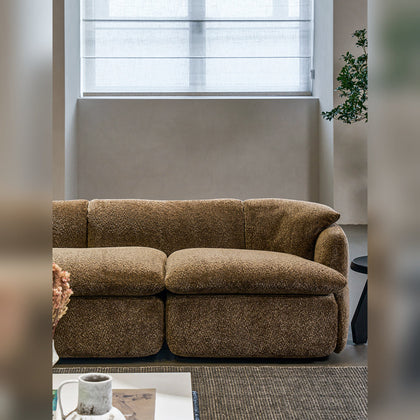 A00047 A00047 Sofa — view 01