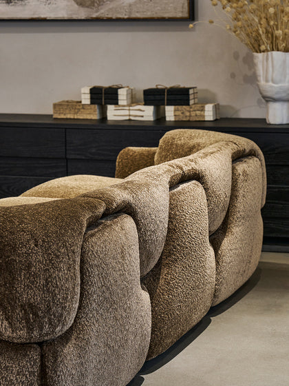 A00047 A00047 Sofa — view 03
