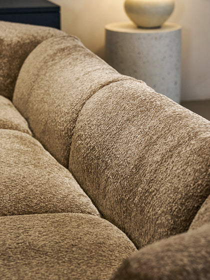 A00047 A00047 Sofa — view 10