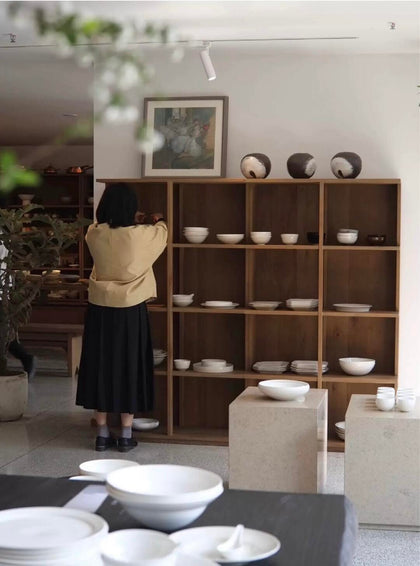 Linden Grove Cabinet — interior view 17