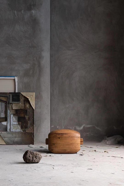 Fawn Haven Stool — interior view 05