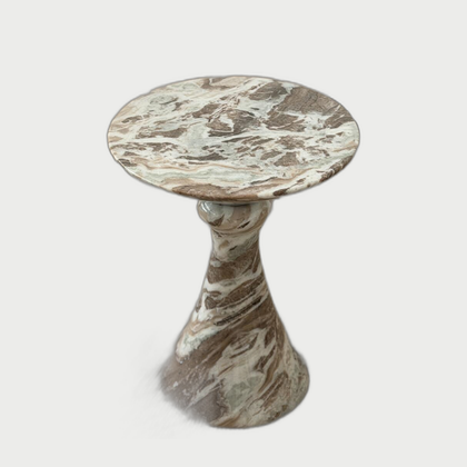 Briar House Decorative Object — neutral background 01