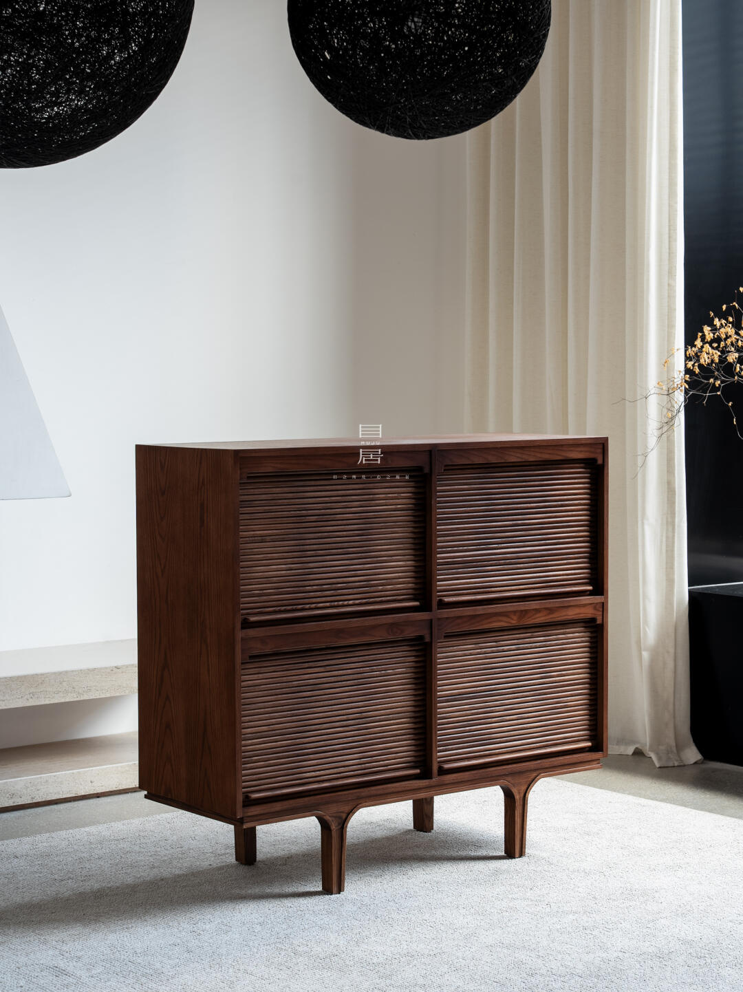 One silhouette. Your dimensions, comfort and finish.