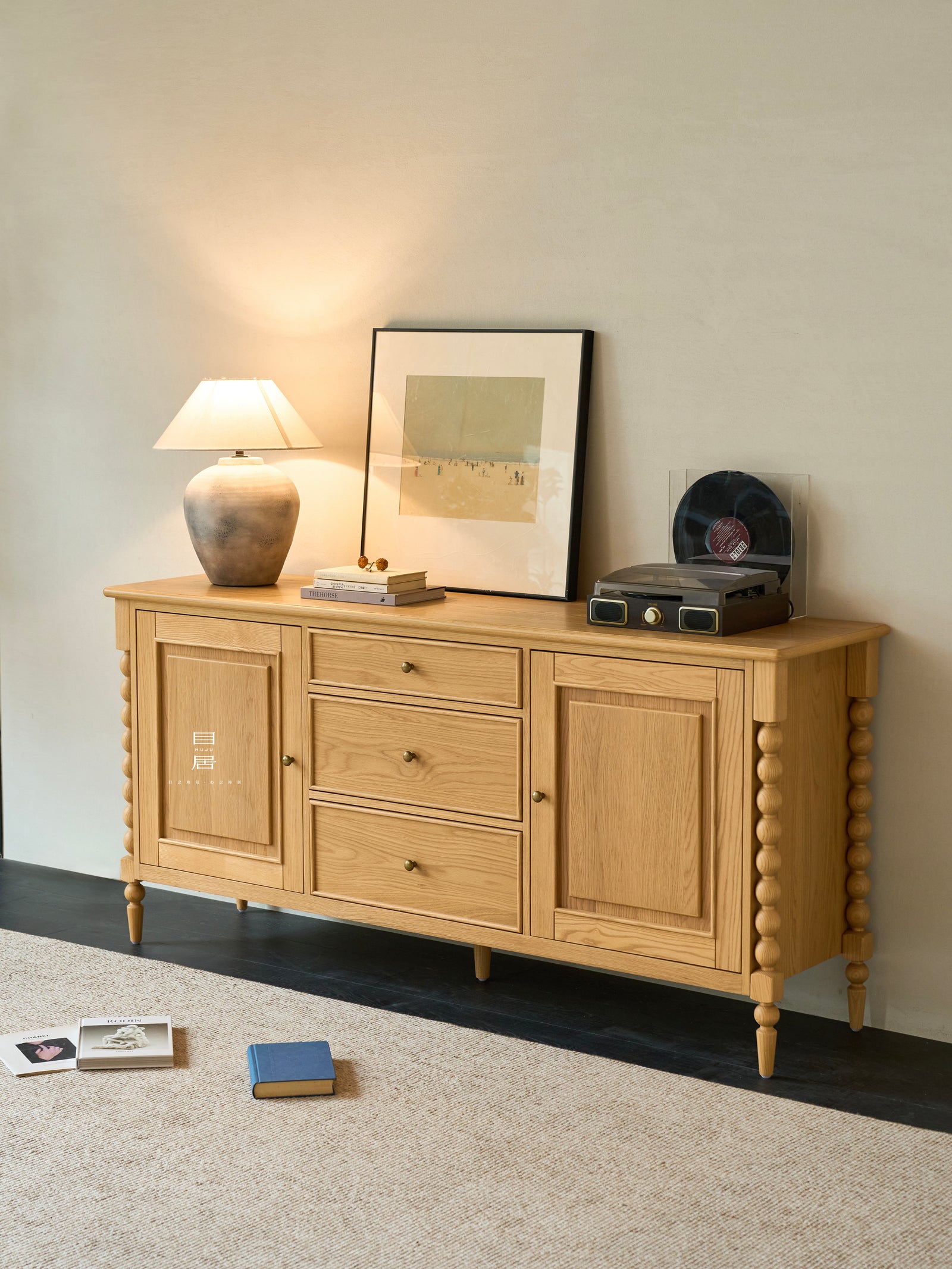One silhouette. Your dimensions, comfort and finish.