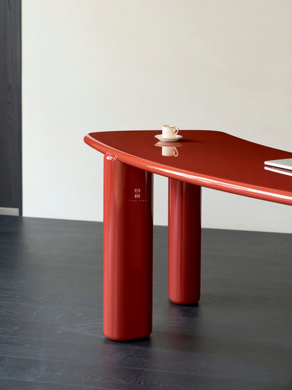 Calder Meadow Decorative Object — interior view 07