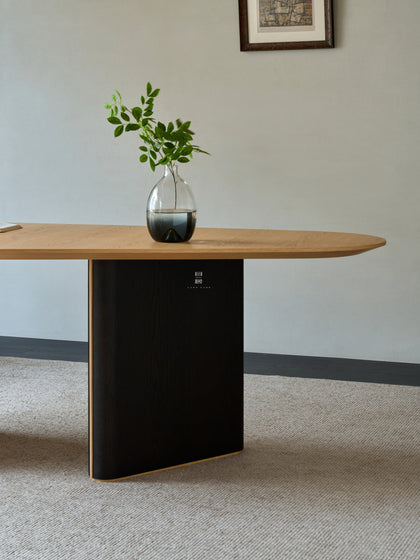 Halo Meadow Desk — interior view 07