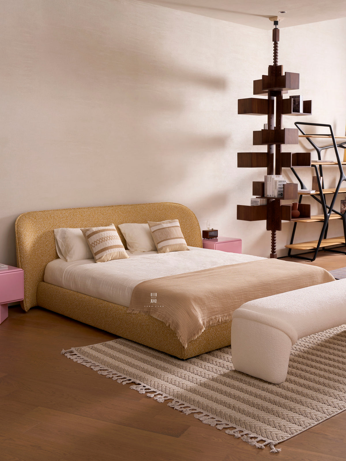 One silhouette. Your dimensions, comfort and finish.