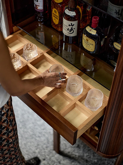 Ember Ridge Cabinet — interior view 09