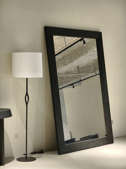 Luna Ridge Mirror — interior view 05