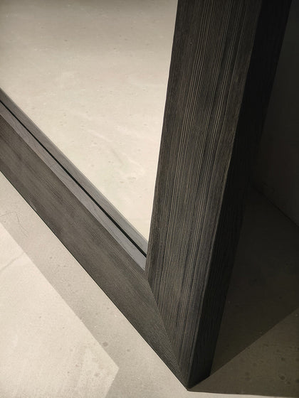 Luna Ridge Mirror — interior view 06