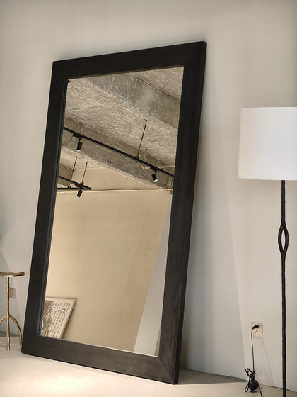 Luna Ridge Mirror — interior view 07