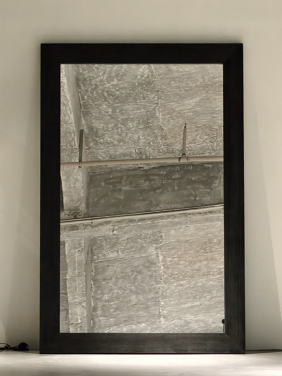 Luna Ridge Mirror — interior view 08