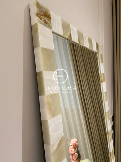 Nola Ridge Mirror — interior view 04