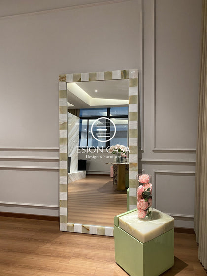 Nola Ridge Mirror — interior view 07