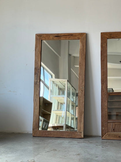 Reed Ridge Mirror — interior view 05