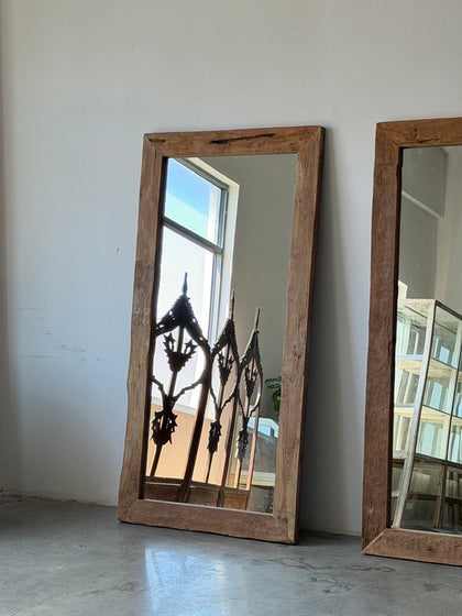 Reed Ridge Mirror — interior view 07