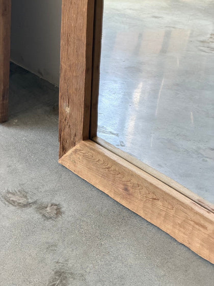 Reed Ridge Mirror — interior view 11