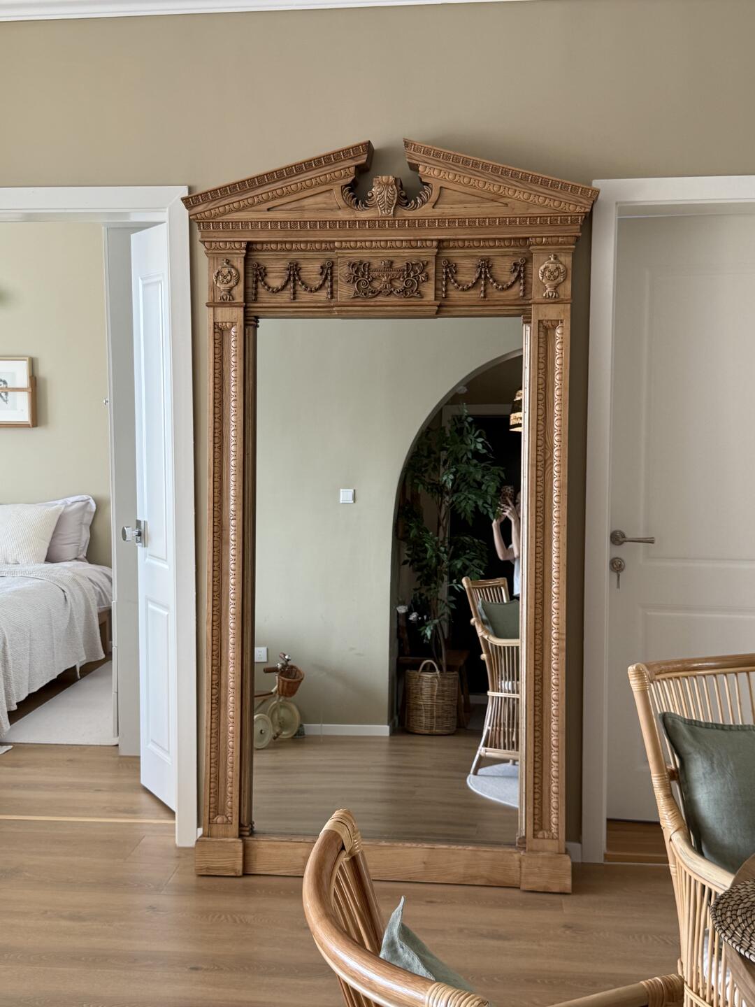 Rowan Ridge Mirror in a finished interior.