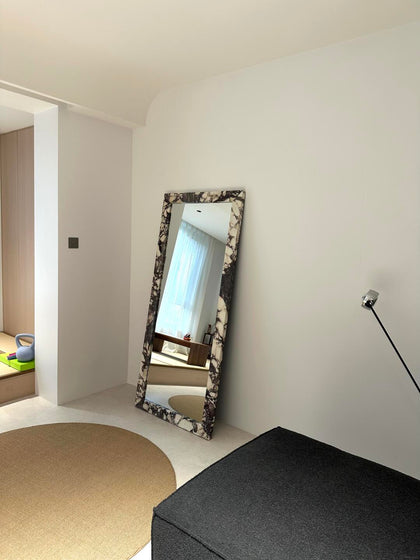 Solace Ridge Mirror — interior view 05