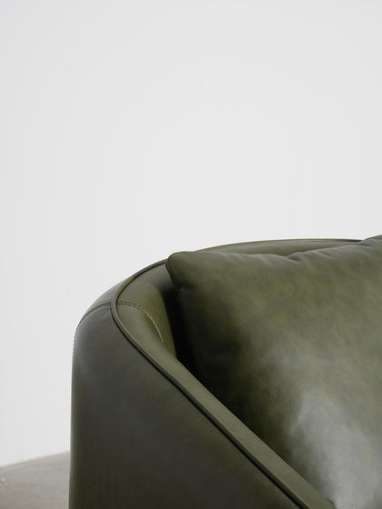 Vale Vale Armchair — interior view 04