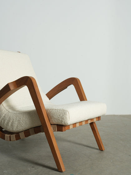 Willow Vale Armchair — interior view 06