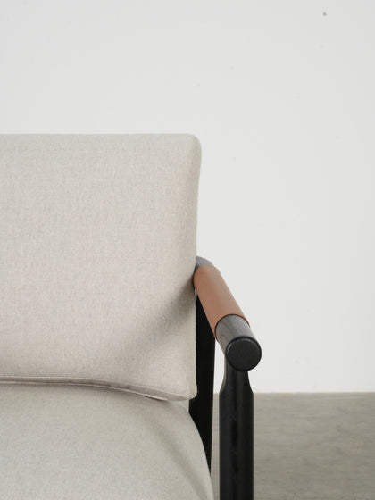 Alder Vista Armchair — interior view 08