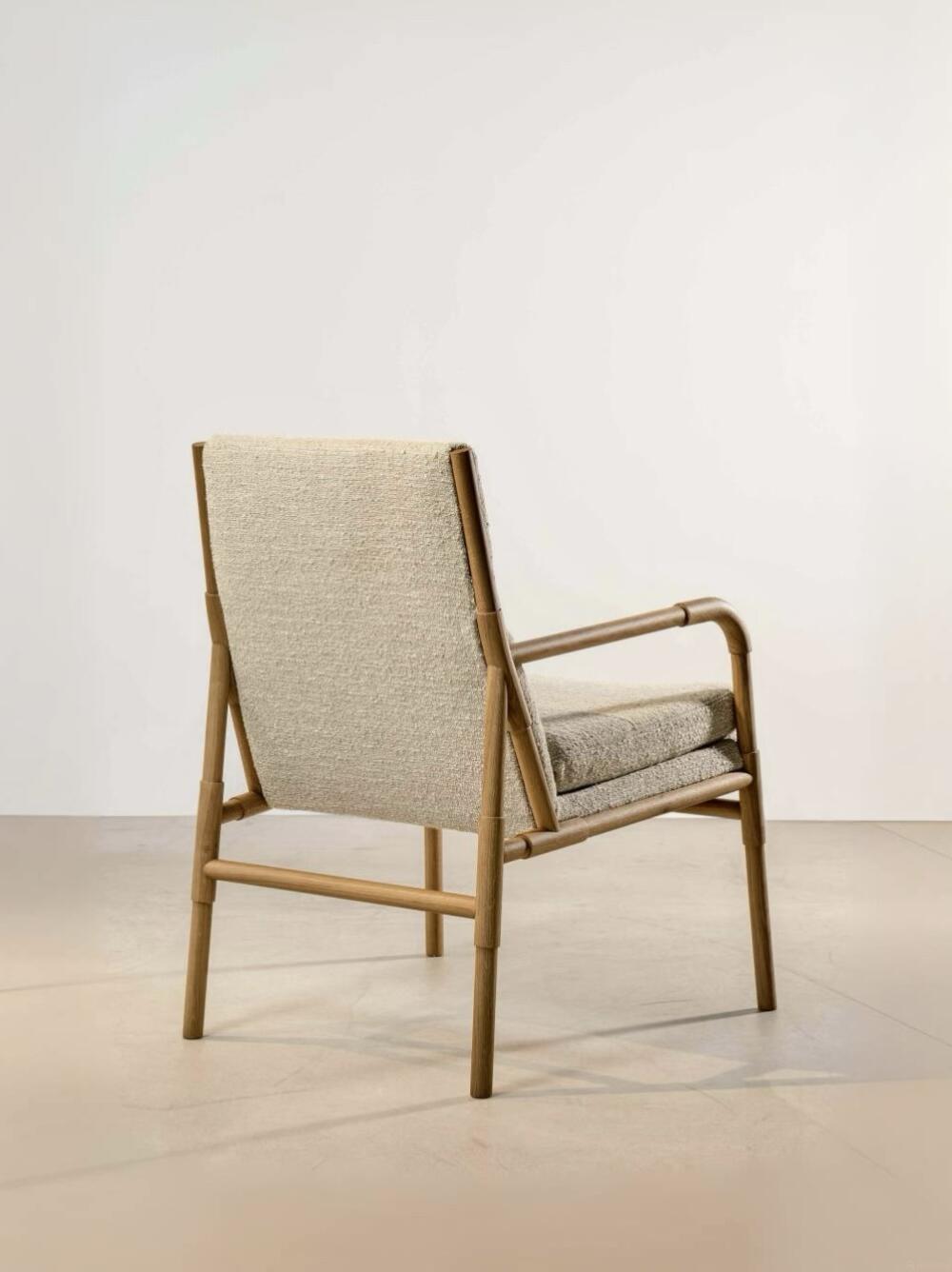 Arden Vista Armchair — interior view 03