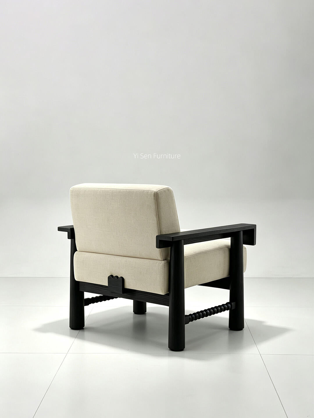 One silhouette. Your dimensions, comfort and finish.