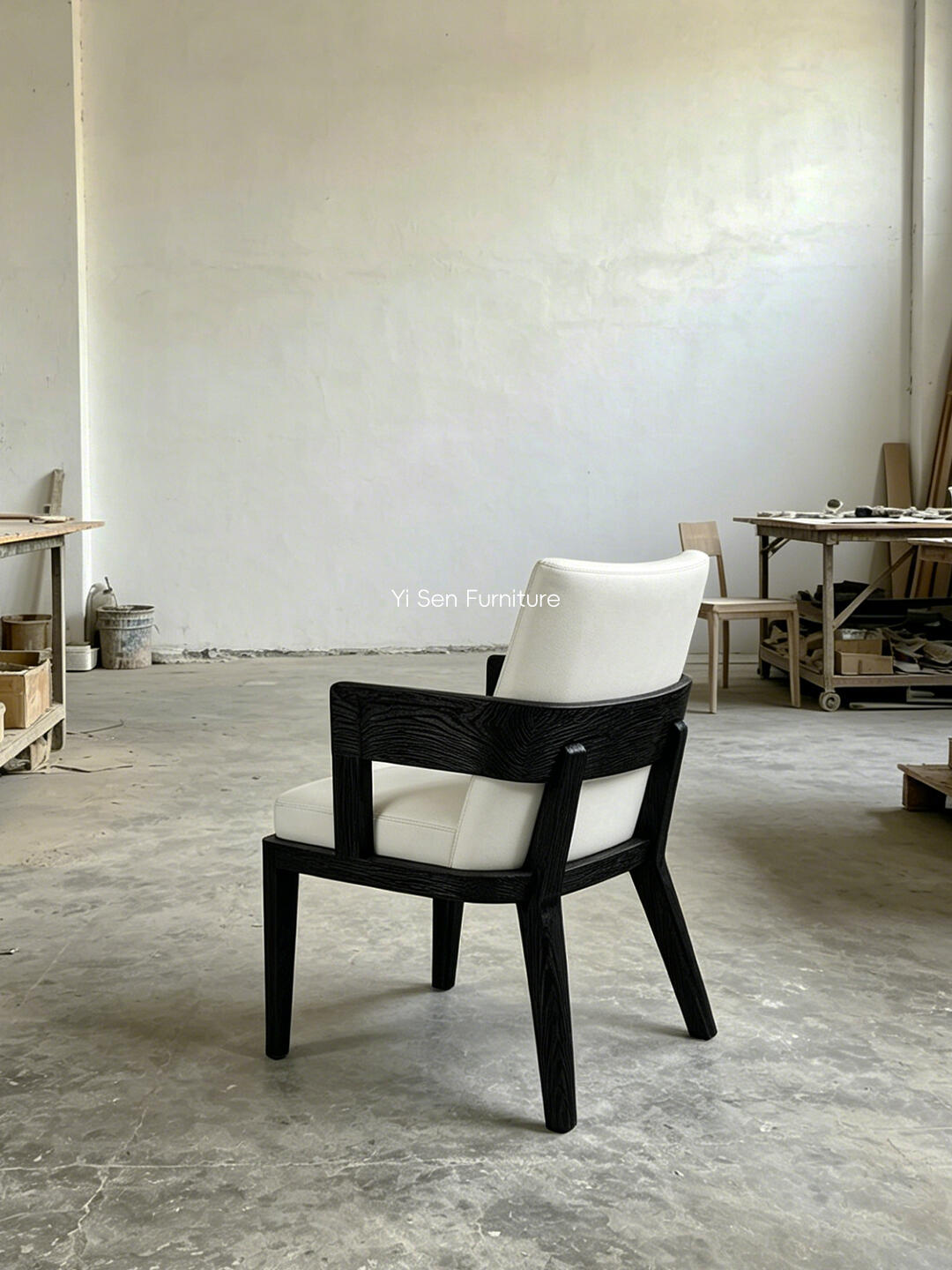 One silhouette. Your dimensions, comfort and finish.