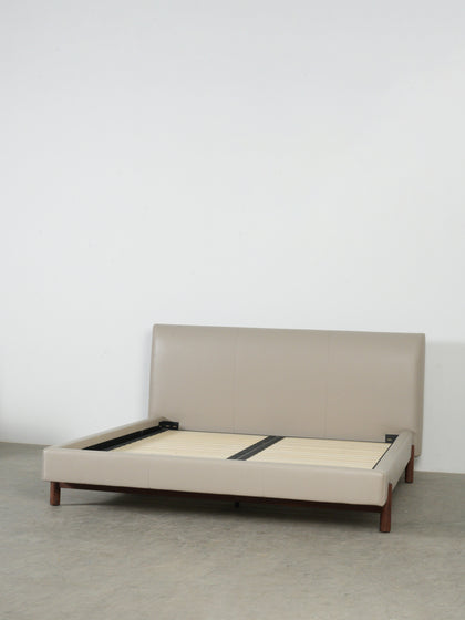Dover Vista Bed — interior view 12