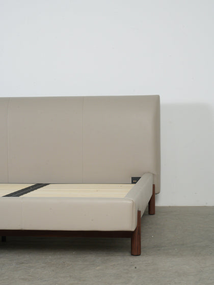 Dover Vista Bed — interior view 13