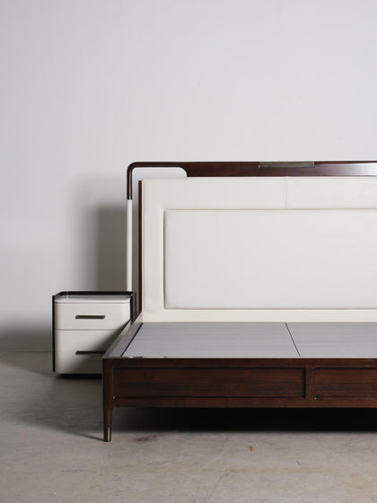 Elara Vista Bed — interior view 05