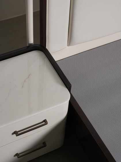 Elara Vista Bed — interior view 10