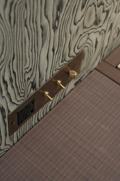 Elm Vista Bed — interior view 07