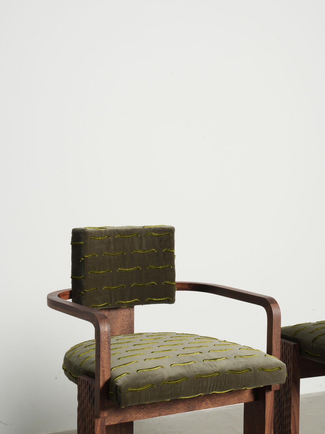 One silhouette. Your dimensions, comfort and finish.