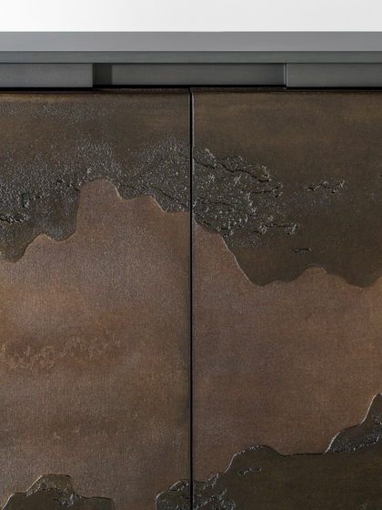Sable Vista Cabinet — interior view 07