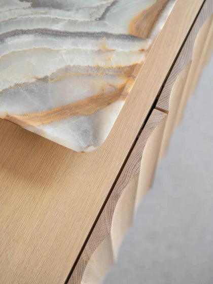 Willow Vista Cabinet — interior view 09