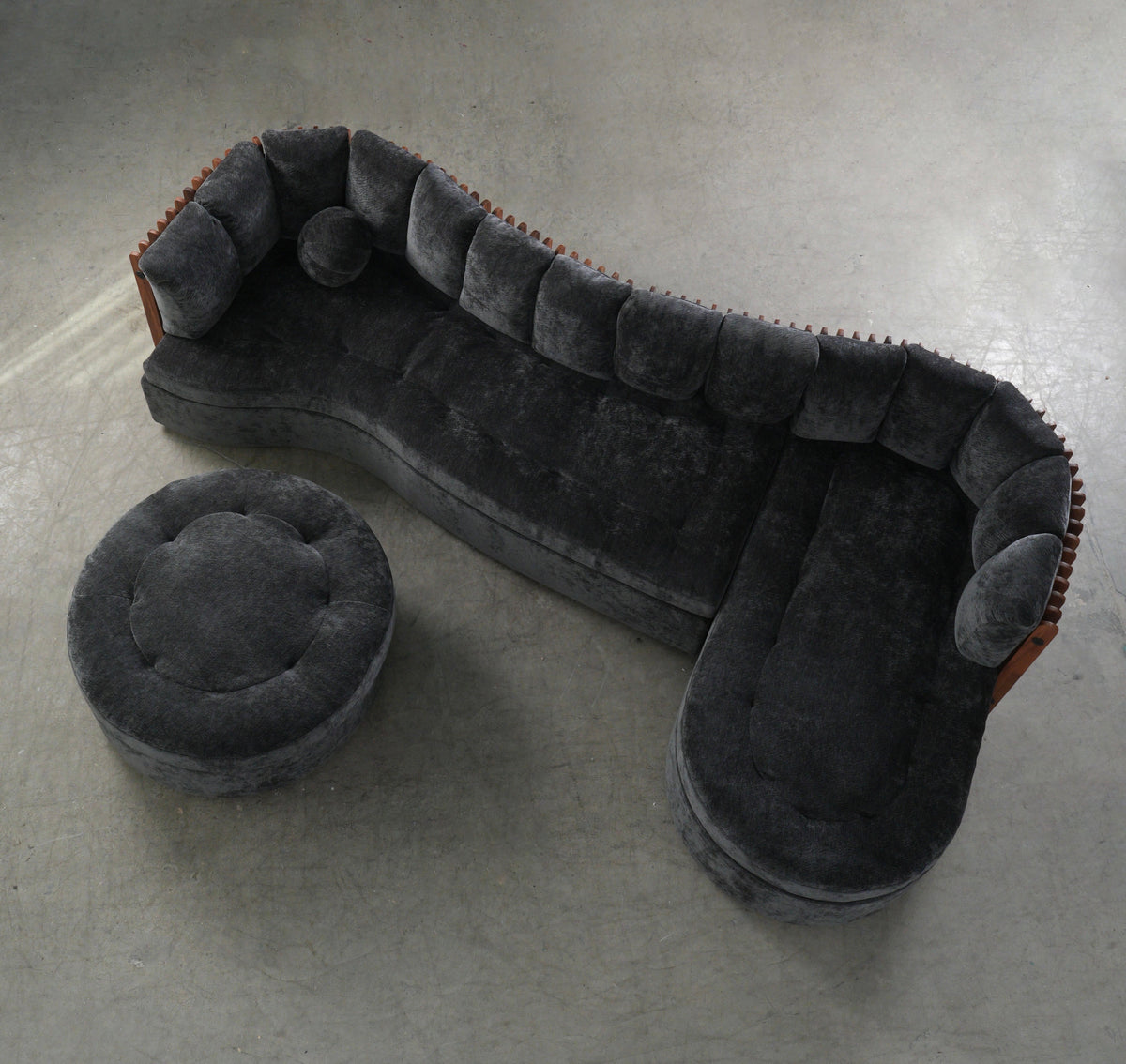 Fawn Wood Decorative Object — interior view 06