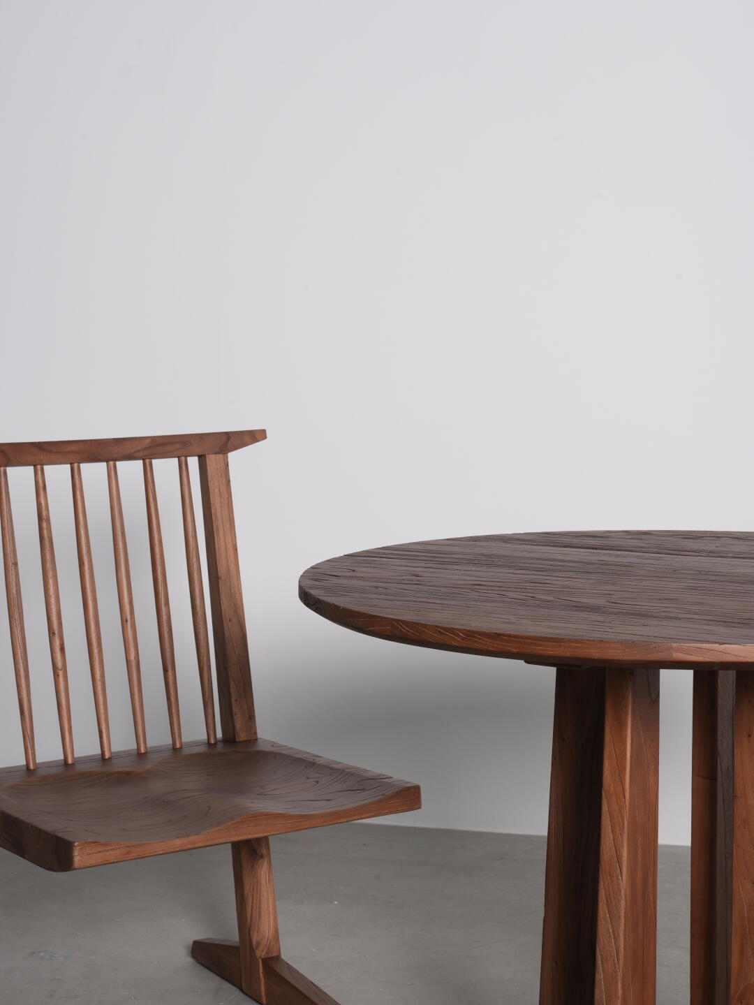 One silhouette. Your dimensions, comfort and finish.