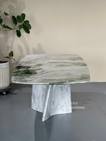 Arden Court Decorative Object — interior view 08