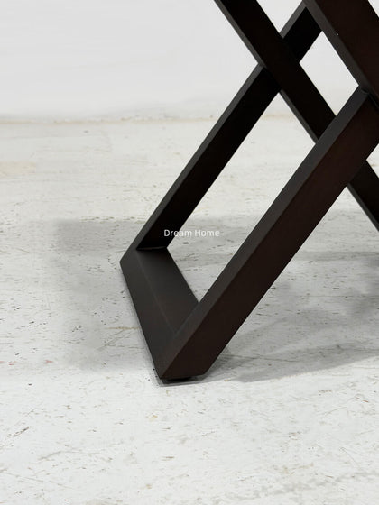 Halo Court Decorative Object — interior view 07