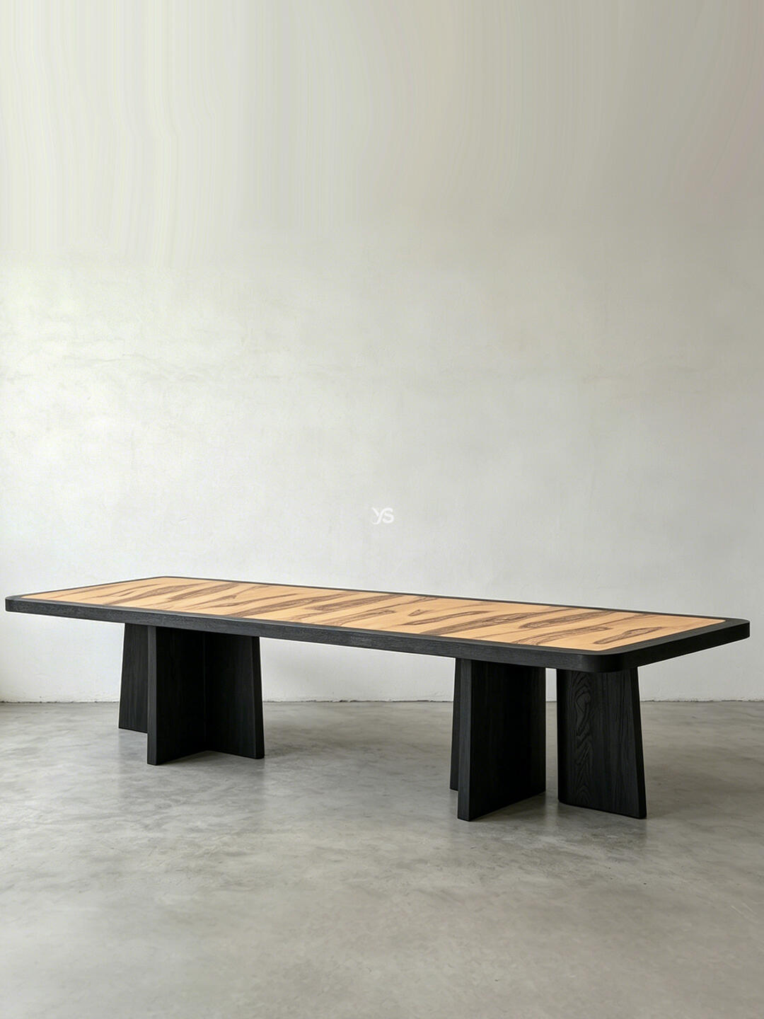 One silhouette. Your dimensions, comfort and finish.