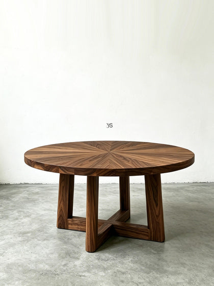 Maple Court Decorative Object — interior view 05