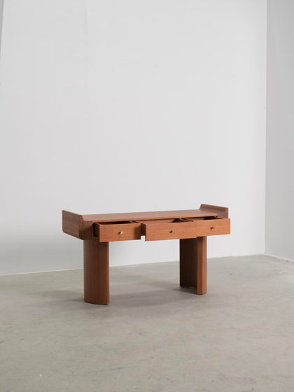 Dover Loft Desk — interior view 08