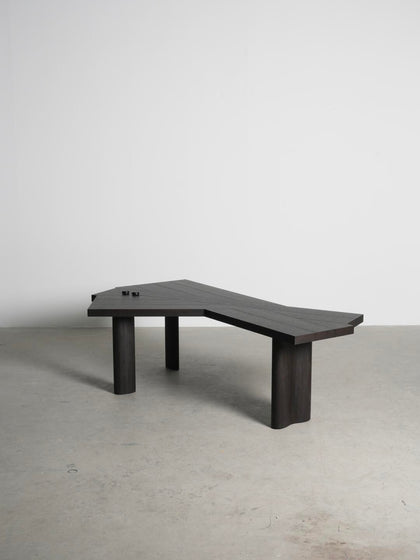 Elara Loft Desk — interior view 09